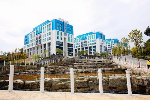 贵州职业技术学院五年制大专学费高吗 贵州职业技术学院五年制大专学费高吗
