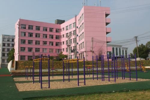 镇宁民族职业技术中学学费多少钱 镇宁民族职业技术中学学费多少钱