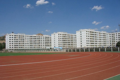 南充市建华职业中学学费多少钱 南充市建华职业中学学费多少钱