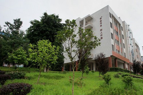 重庆安全技术职业学院的联系方式 重庆安全技术职业学院的联系方式