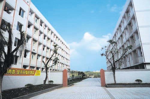 重庆万州技工学校的收费标准 重庆万州技工学校的收费标准