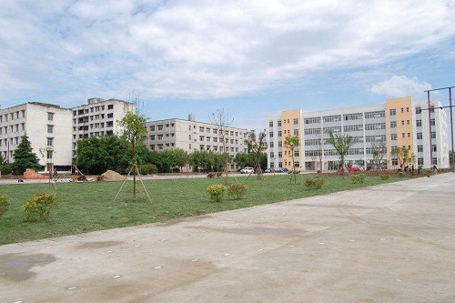 贵州册亨中等职业学校报名要求高吗 贵州册亨中等职业学校报名要求高吗
