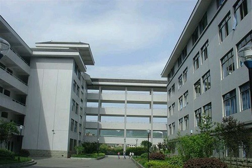 雅安市职业高级中学的乘车路线 雅安市职业高级中学的乘车路线