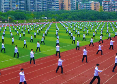 操场一角.jpg 操场一角.jpg