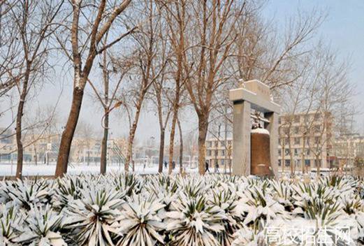 唐山学院图片