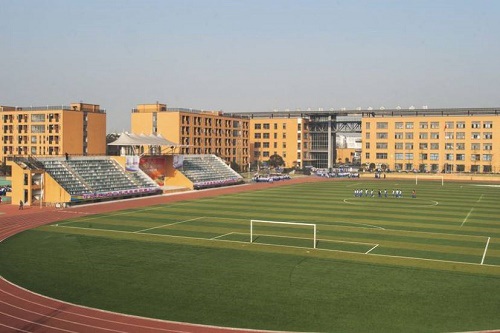 四川省渠县岩峰职业中学学费多少钱 四川省渠县岩峰职业中学学费多少钱
