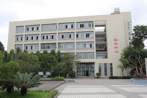 重庆市龙门浩职业高级中学宿舍条件好不好 重庆市龙门浩职业高级中学宿舍条件好不好