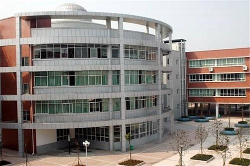 报考重庆市龙门浩职业高级中学要满足哪些条件 报考重庆市龙门浩职业高级中学要满足哪些条件