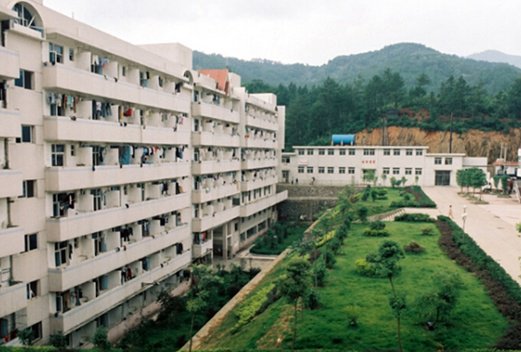 山东煤炭卫生学校图片