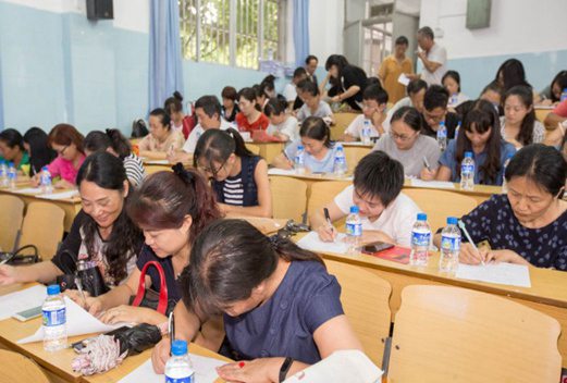 普洱卫生学校图片