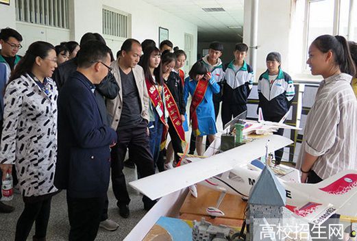 兰州现代职业学院图片