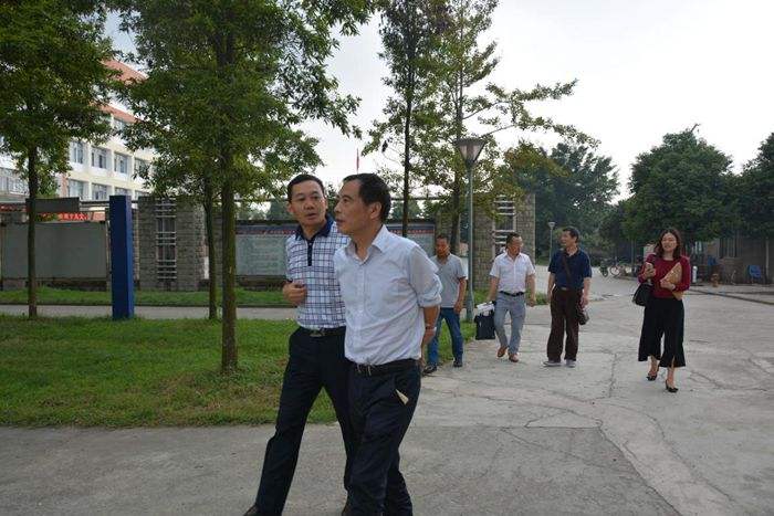 崇州职业中专学校2020年招生简章 崇州职业中专学校2020年招生简章