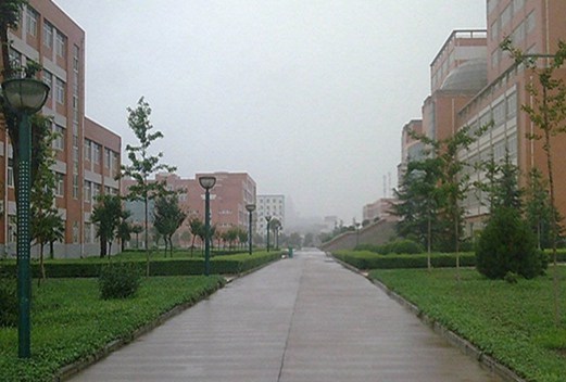 西安铁路职业技术学院图片