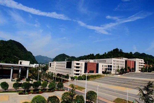 黔南民族医学高等专科学校五年制大专学费高吗 黔南民族医学高等专科学校五年制大专学费高吗