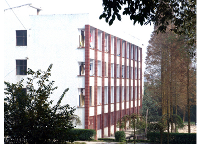学生公寓.jpg 学生公寓.jpg