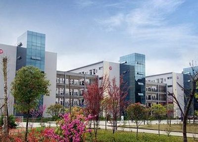 学校建筑.jpg 学校建筑.jpg