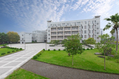 重庆三峡职业学院学费是多少钱 重庆三峡职业学院学费是多少钱