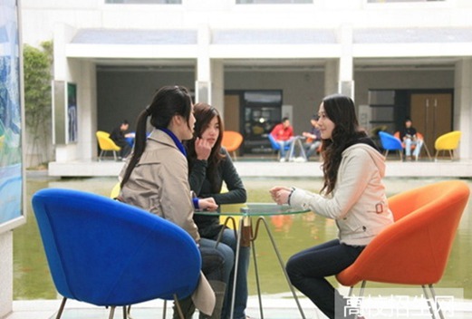 内蒙古美术职业学院图片