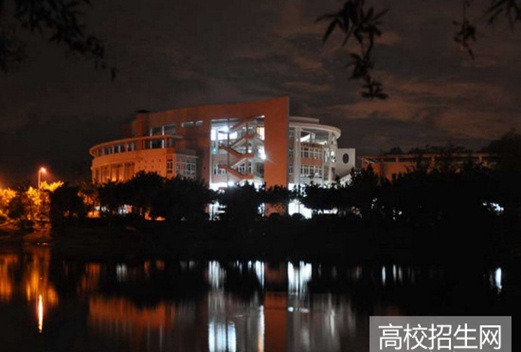 广州城建职业学院图片