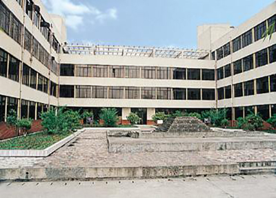 学校教学楼.jpg 学校教学楼.jpg