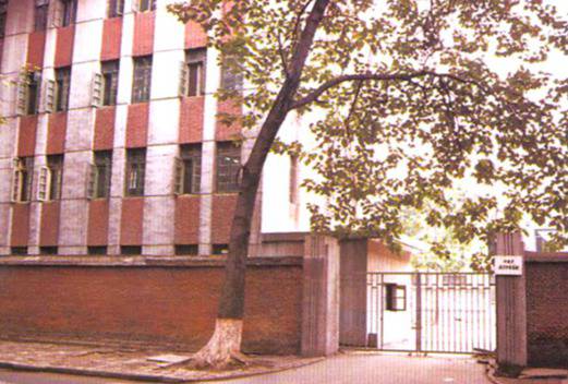 河南工业贸易职业学院图片
