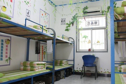 南充市建华职业中学宿舍是几人间 南充市建华职业中学宿舍是几人间