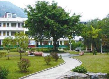 达州萼山职业技术学校2020年报名条件 达州萼山职业技术学校2020年报名条件
