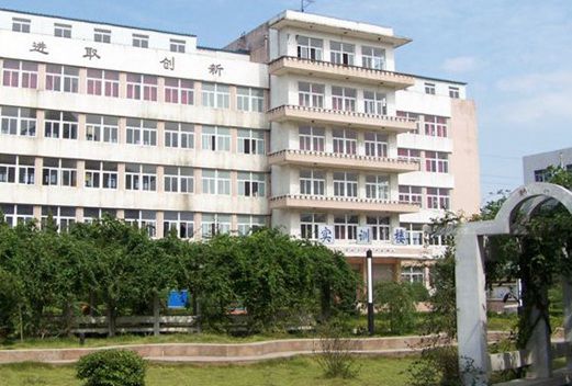 安徽合肥小汽车维修职业技术学校图片