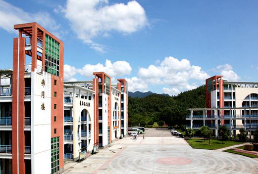 清远职业技术学院图片