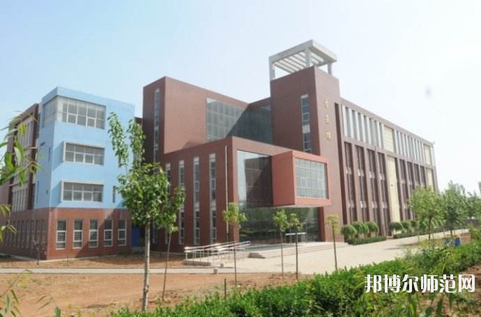 河北2020年男生读幼师学校好吗