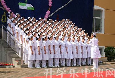 成都卫生学校