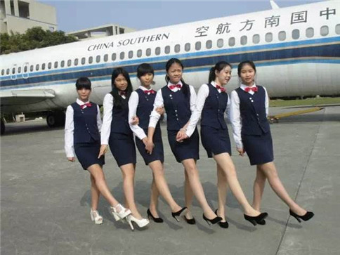  为什么地勤专业学习课程和空姐专业有很多一样的呢