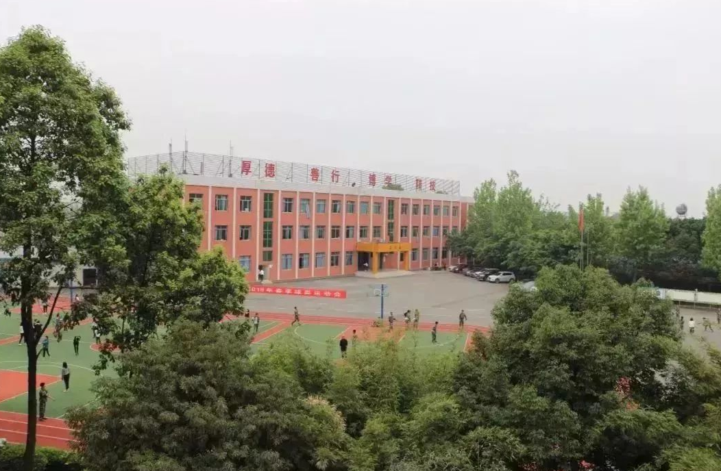 成都中原旅游商务校园文凭国度承认吗