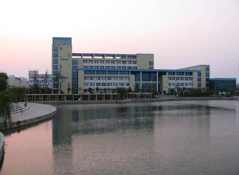 成都排名好的职高校园
