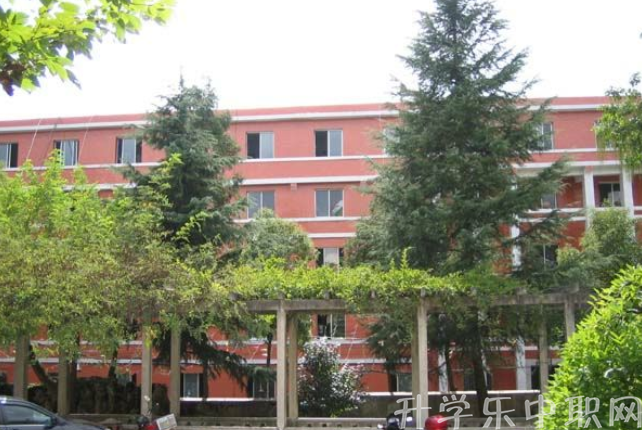 毕节市财贸学校