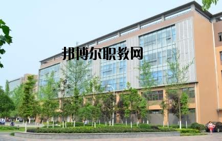 成都市恒辉技工学校2020年报名条件、招生要求、招生对象