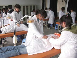 成都卫生校园口腔医学专业会学些甚么?