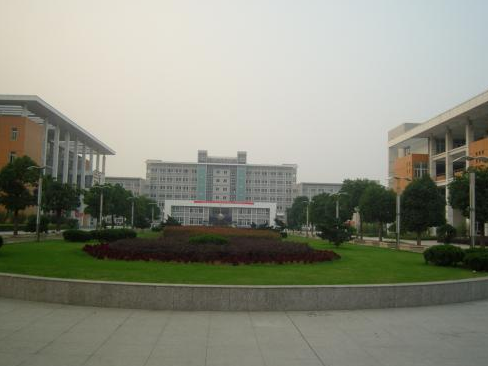 成都会的职业校园排名大齐