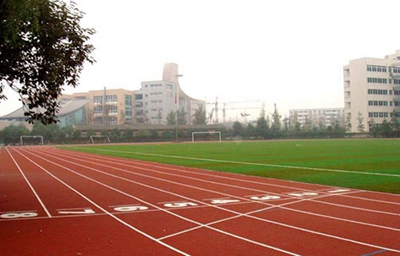  德阳市孝泉中学是民办学校还是公办学校？