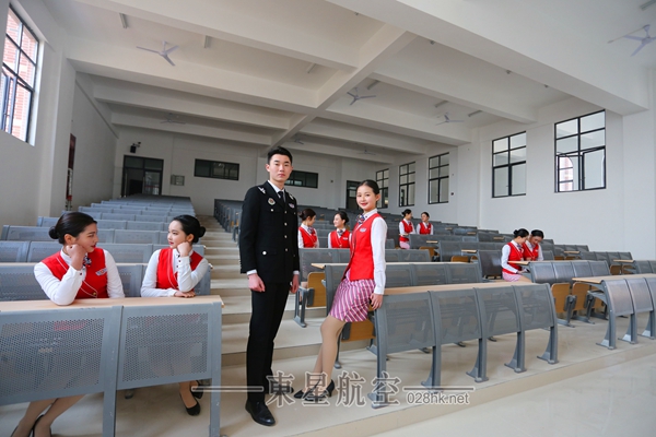 成都东星航空旅游专修学院新校区--课堂