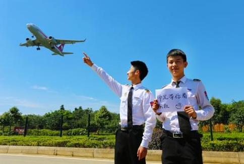 成都初中便可以读的航空校园有哪些