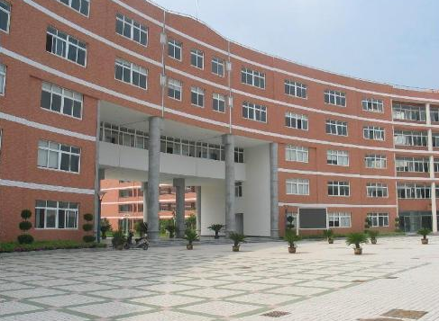 成都有哪些学技术的校园