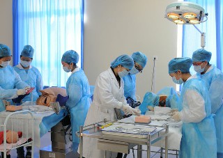 华西卫生校园同学结业在那里上岗