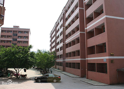四川照顾护士职业学院