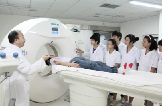四川红十字卫生校园报名请求怎样样?