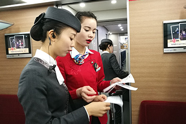 成都会高铁乘务校园怎样样