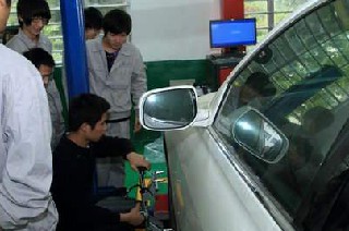 四川省汽车营销专业好找工作吗，好就业吗