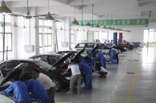 初中生可以报读成都汽修学校汽车制造与装配吗?