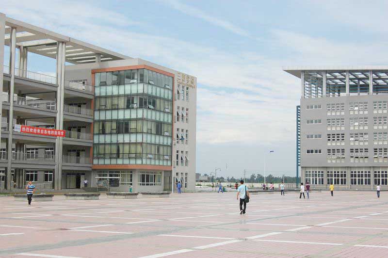 成都技师学院宿舍条件
