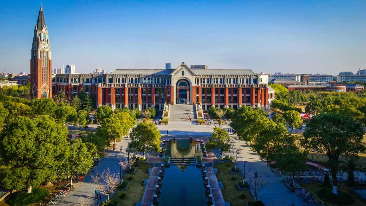 æè åä¸æ¿æ³å¤§å­¦ææ121å é«ç²¾å° äººæ